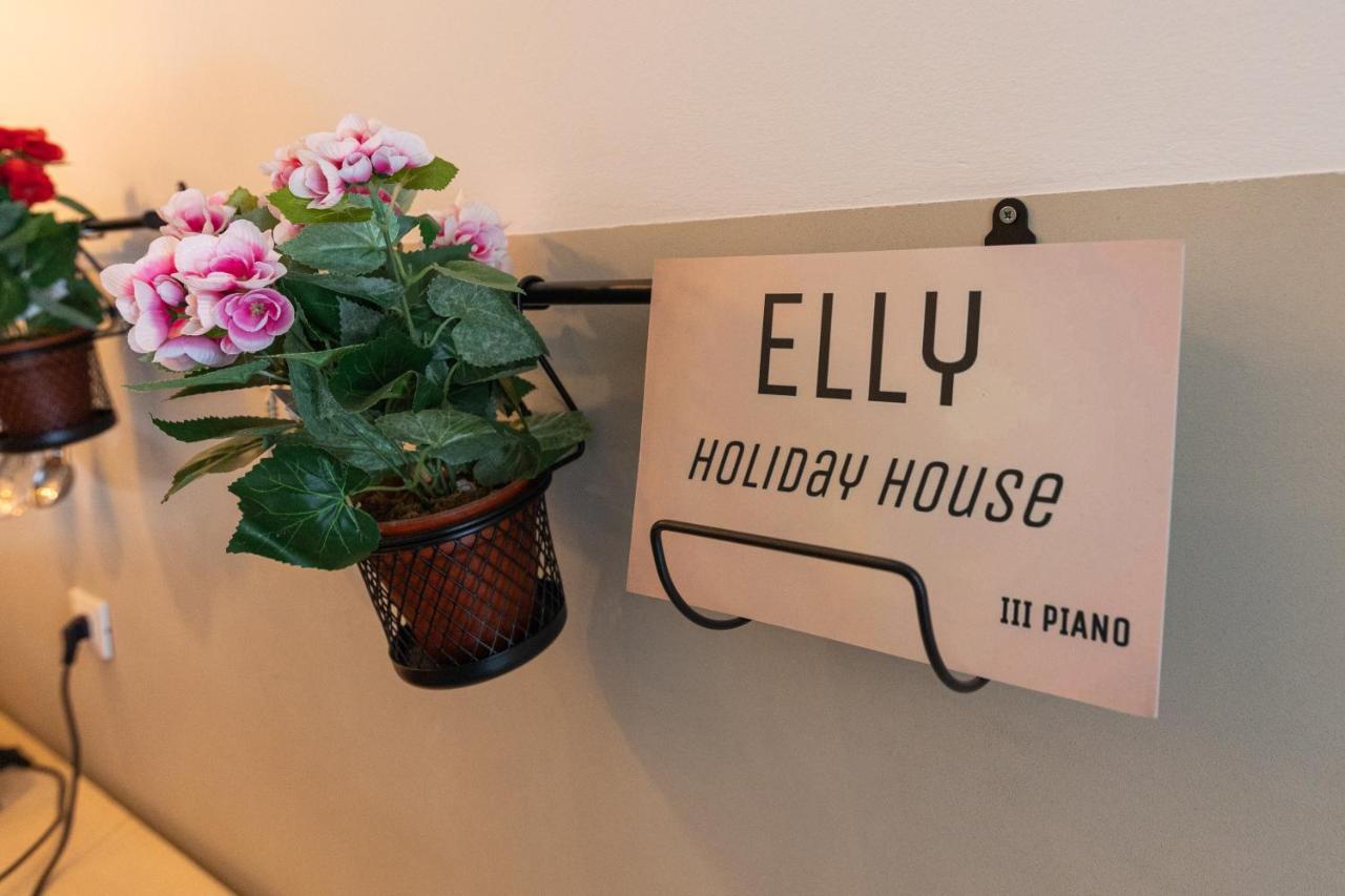 Elly Holiday House Palermo Exteriör bild